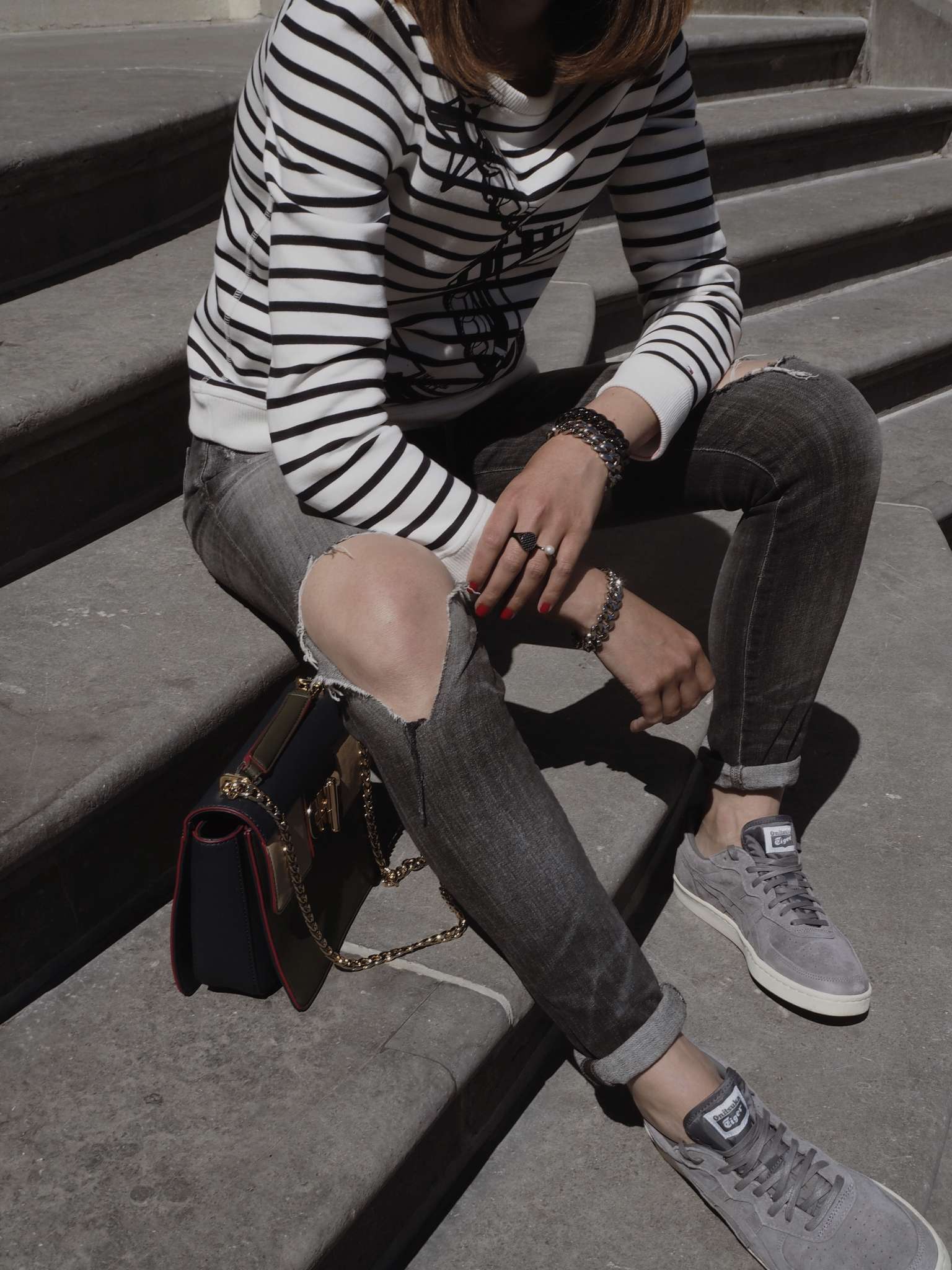 citizen-of-humanity-colmar-crossover-bag-grey-jeans-grey-sneakers-Jewelry-by-Ad-onitsuka-tiger-ripped-jeans-round-sunglasses-skinny-jeans-stripes-sweater-the-rubs-tommy-hilfiger-zero-uv