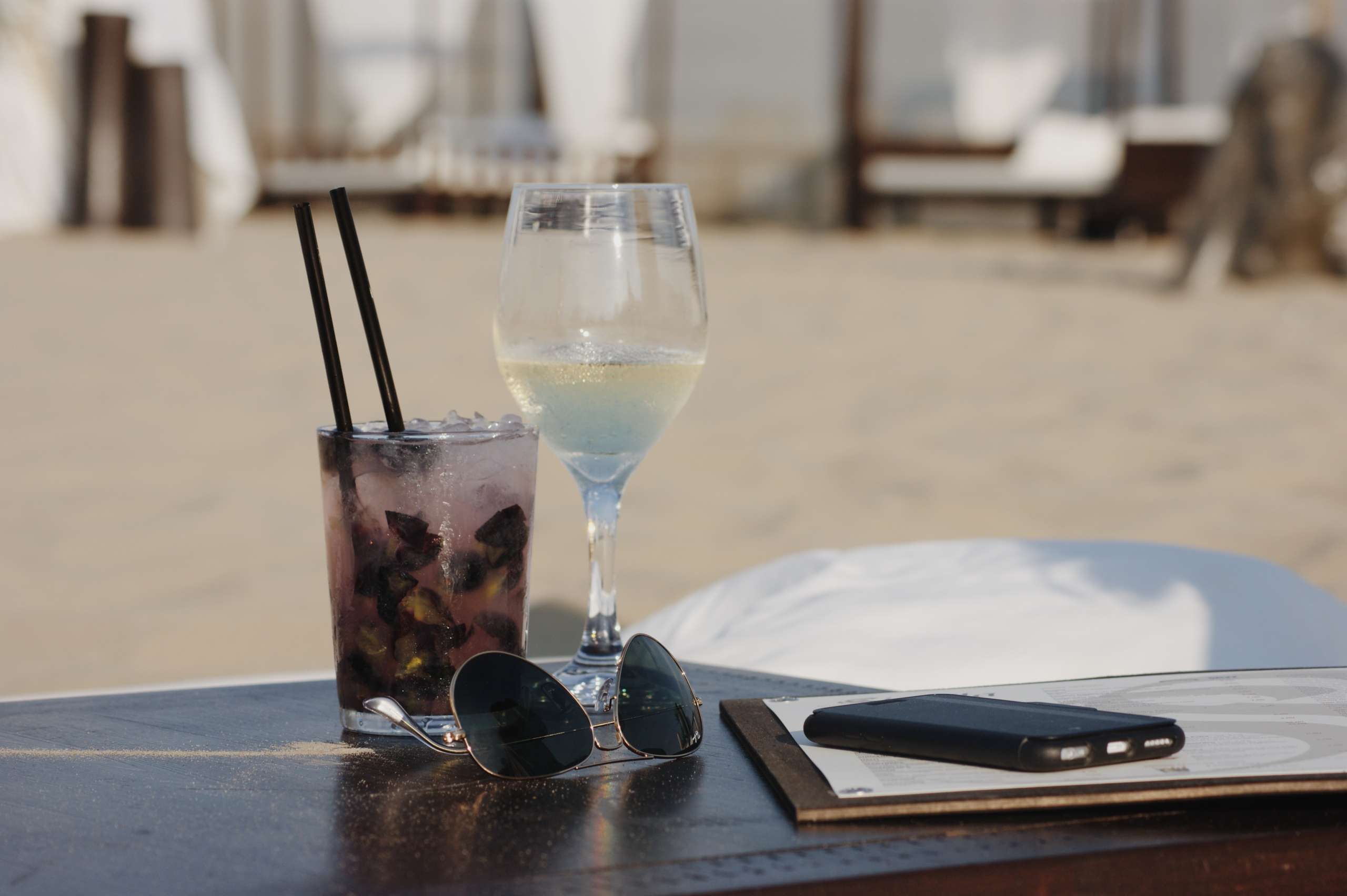 singita-marina-di-ravenna-beach-beach-club-Italy--Mejuri-otterbox-phone-case-summer-rayban-balenciaga-won-hundred